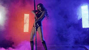 Monika fox did a striptease and let herself be fucked in the rain free