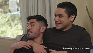 ताकतवर काला हंक गोरी रूममेट को बेयरबैक गांड चुदाई और बीबीसी चूसवाता