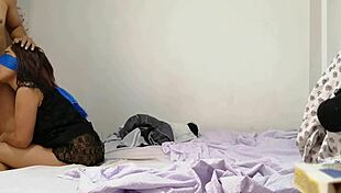 Lleno LA BONCA de mi cuñada de semen camara espia