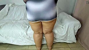 Chubby Booty Milf Flaunts Her Big Curves in Homemade Clip