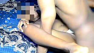 जवान औरत बड़े लंड पर उछल-उछलकर चुदाई करती