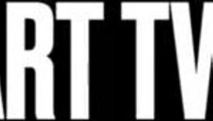 Blonde girl in glasses accidentally drawn into dad's girlfriends' plans