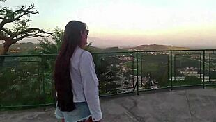 Gostosa With Beautiful Breasts Has Sex And Exhibitionism At Tourist Spot