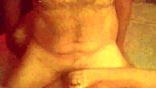 Want to see her fuck and suck?