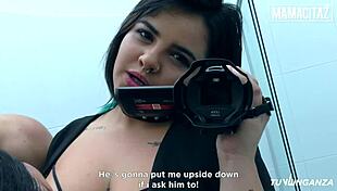 ओह वाह, यह चोदना कमाल की है! ज़ियोमारा चिल्लाती है।