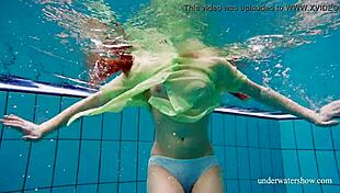 nina mohnatka reveals her hairy pussy on beach