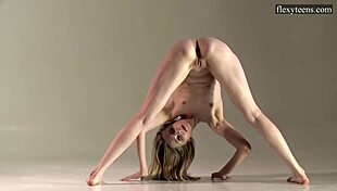 Sofia Zhiraf Skinny Sexy Blondie Shows Flexible Moves