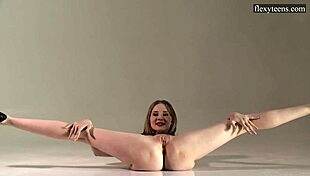 Sofia Zhiraf Skinny Sexy Blondie Shows Flexible Moves