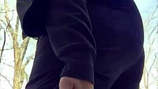 Dancing and shaking my big ass in thong for you