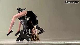 Sofia Zhiraf Skinny Sexy Blondie Shows Flexible Moves