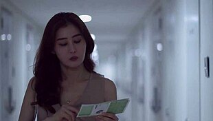 Can you believe sharing love like this in ripped clothes, wow!