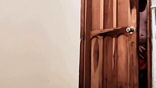 सौतेली आंटी को पॉर्न देखते हुए जासूसी की, अब उसकी चूत में लंड डालने की प्यास