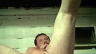 Russian gay guy fists ass with smartphone in homemade video