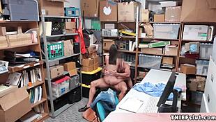 oh wow, that petite teen's pussy gets rough fucked by the mall cop