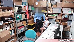 oh wow, that petite teen's pussy gets rough fucked by the mall cop