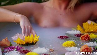 Do you see Allie and Alina getting wet in the bath?