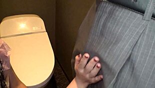 Cute asian babe moa-chan does blowjob and facial