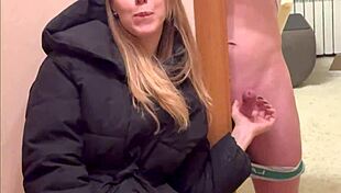 Stepdaughter's Babysitter Sucks Cock While Waiting for Taxi