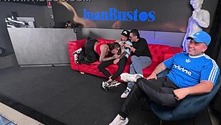 सारा ब्लोंड पति देखते विशाल लंड से इंटेंस चुदाई