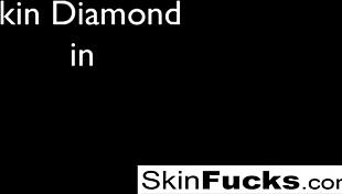 Hotel room fun with ash hollywood and skin diamond