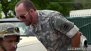 Watch this Thai army boy lose his virginity in gay sex, isn't it hot?