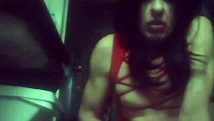 ट्रैनी कुतिया बनकर झड़ गई