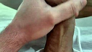 hey, jerking off feels so good here