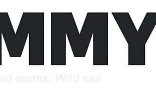 mommy4k cougar craves young 18+ guys