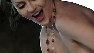 Classy european babe enjoys doggystyle fucking and cumshot 😍