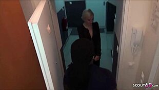 अठारह 18+ साल की स्टूडेंट अमेच्योर जर्मन गैंगबैंग में बड़े लंडों से