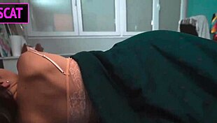 step son sees naked photo