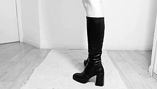 Is that young gay guy fisting his ass?