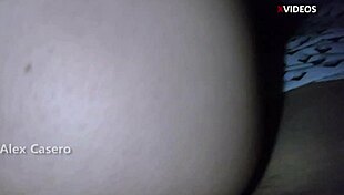 se mete a mi cama para entregar el ano y follarla con amor en su primera vez