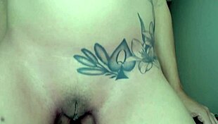 Latina slut shows her wet cunt and pussy dripping