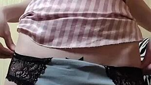 Fetish Elza Kom Pussy in Panties!