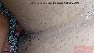 कपल साथ झड़ते हुए वो स्क्वर्ट करती वो कांपता कम झाड़ता