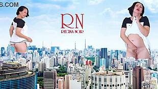 I saw a giant lady walking naked in the city