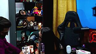 I pulled his dick out on podcast and jerked it with toy - havena cep