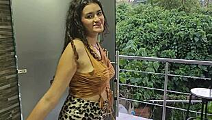 mi novia me despierta con una mamada para que me la folle