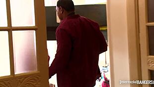 Kiara Lord gets cum on her stretched pussy!