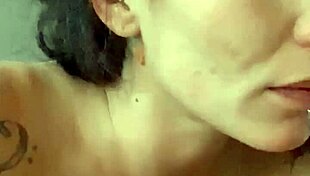 I crave licking pussy and giving sloppy head passionately