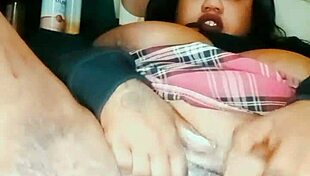 chubby queen enjoys a relaxing creaming session