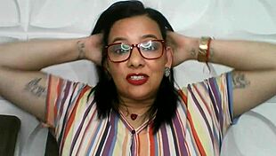 Namorada De Chico E Mamae Boazinha Shares Erotic Gay Moments