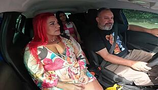 Suzan BBW, the Juicy Gordelicia, Shows All in Car. Someone on the Street Wants a Ride with Renata Carvalho.