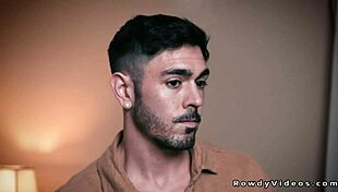 सीधे गेमर्स बेयरबैक गांड चुदाई