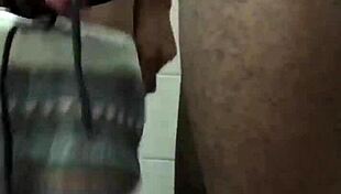 Pega��o com Muleque Sigiloso na Esta��o de Trem, Damn Hot Gay Action!