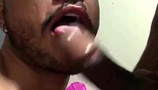 I had everyone in the sex house in São Paulo, but the bareback was amazing for me