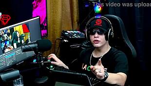 Ruan shows his dick to Lary Cubas, wondering if she likes the size 😏 small or big in the shack?