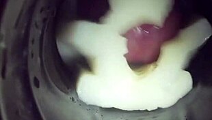 i'm usin' my fleshlight and gettin' a creampie insid it, it's so hot