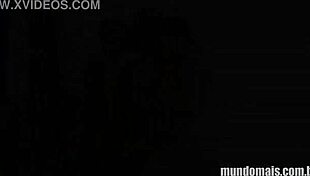 Os caras da rua seis vão transar com paus enormes no galpão